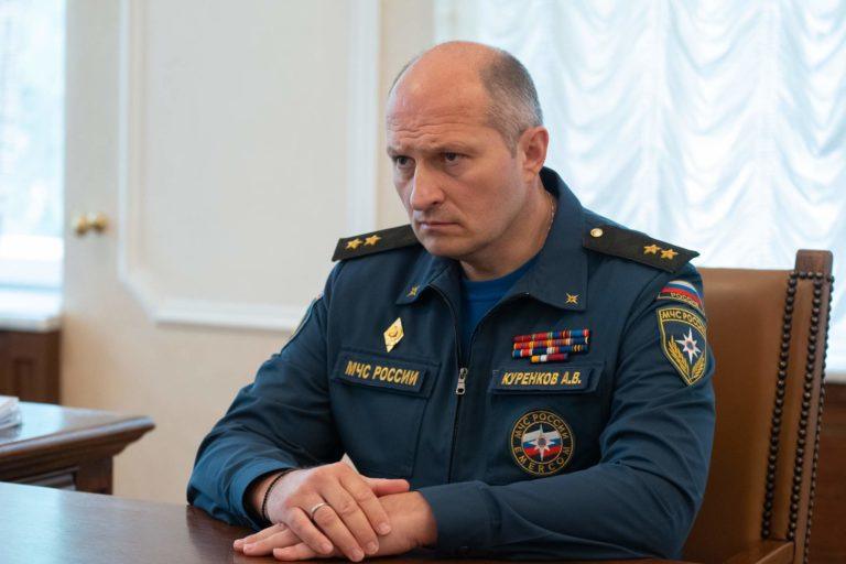 Глава МЧС посоветовал туристам ехать в Краснодарский край в последних вагонах поездов