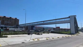 Закрыли пешеходный мост над Тургеневским шоссе