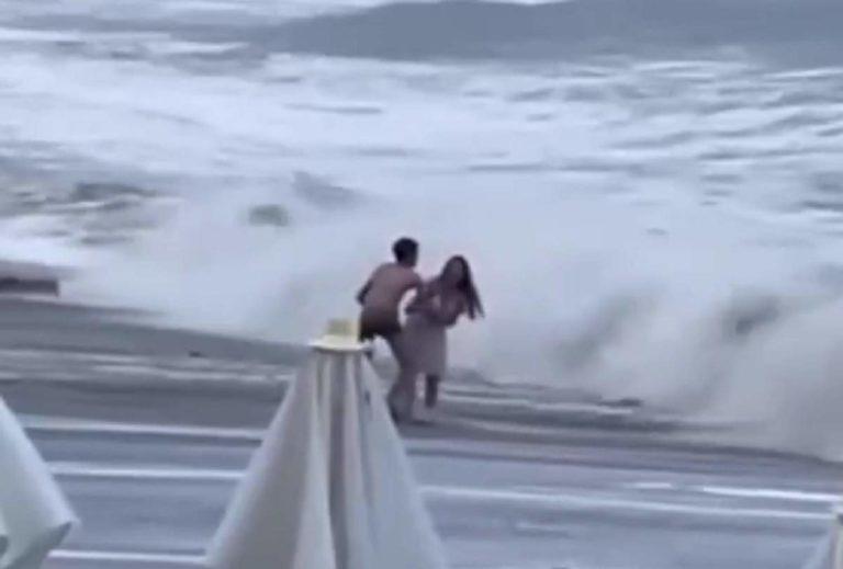 Девушку унесло в Чёрное море: все версии трагедии