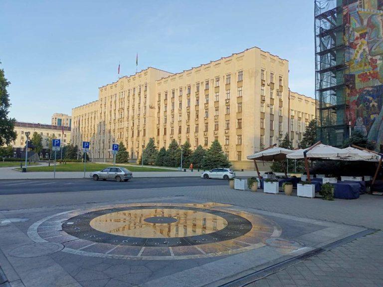 В центре Краснодара разваливается «олимпийский» фонтан