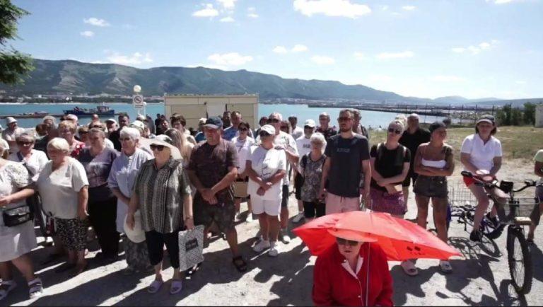 Путина потребовали снести ТРК на пляже Геленджика: видео