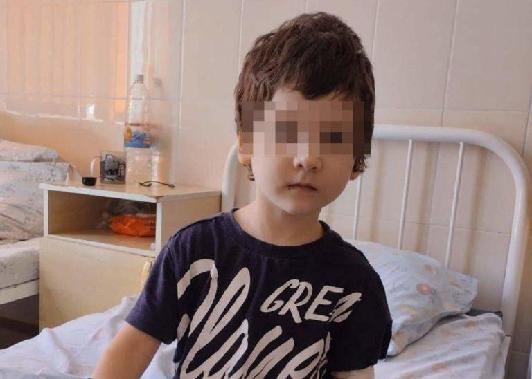 Нашли бабушку брошенного в Новороссийске 5-летнего мальчика месяц назад