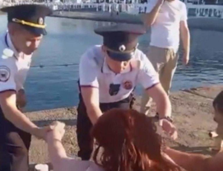 В Сочи пьяная туристка проспала всю ночь в Чёрном море: видео