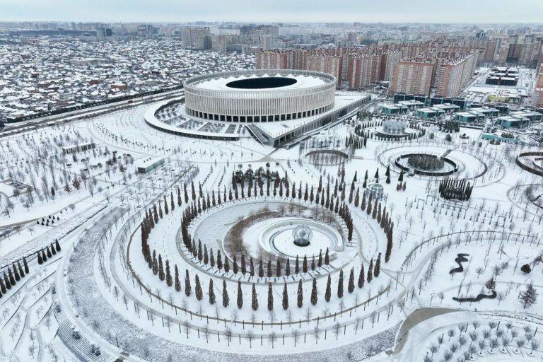 В Краснодаре показали с высоты фото заснеженного парка Галицкого