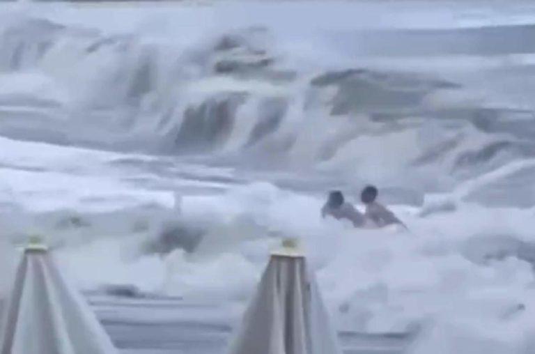 Сестра смытой в Чёрное море девушки винит в трагедии свидетелей