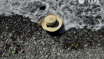 Туристы покидают пляжи Чёрного моря в Краснодарском крае