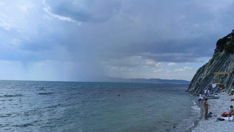 Жёсткий шторм накроет побережье Чёрного моря