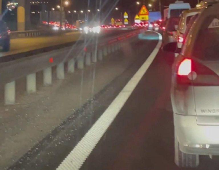 Трое суток туристы стоят в многочасовых пробках на М-4 «Дон»