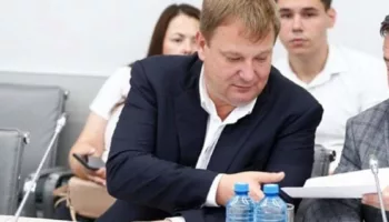 В Краснодаре директора стройфирмы обвинили в мошенничестве после дачи взятки замгубернатора Власову