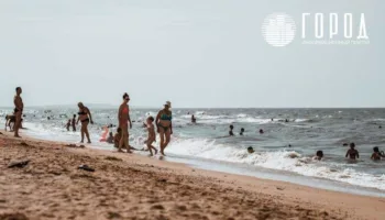 Чёрные пятна и наличка без интернета: турист об отдыхе на Азовском море