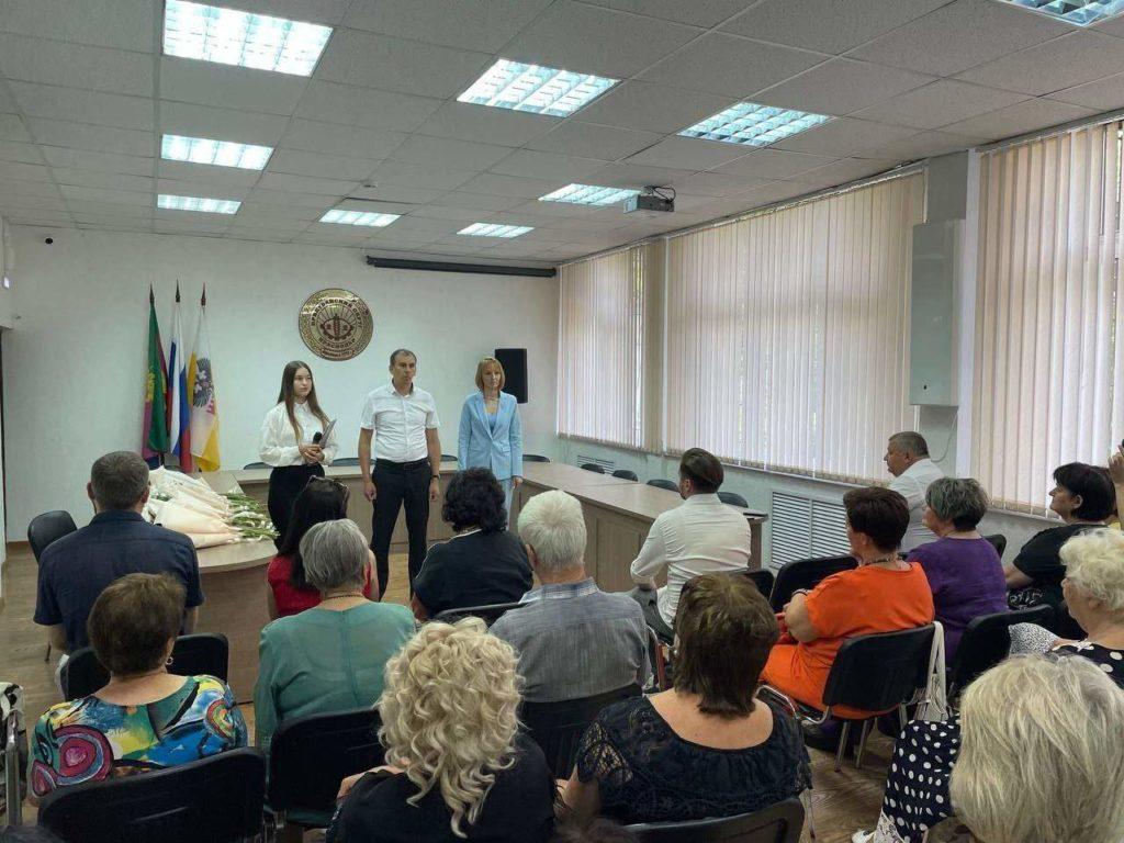 В администрации Краснодара перевернули флаг Кубани