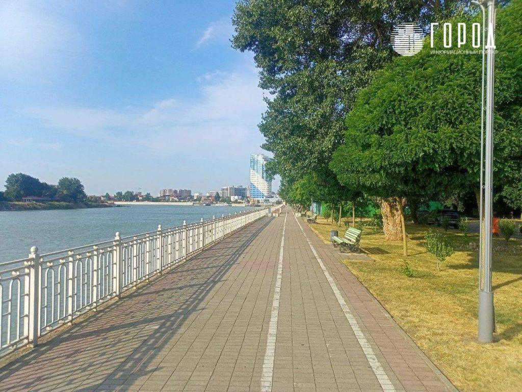 Люди покидают Краснодар в 40-градусную жару: фото пустого города