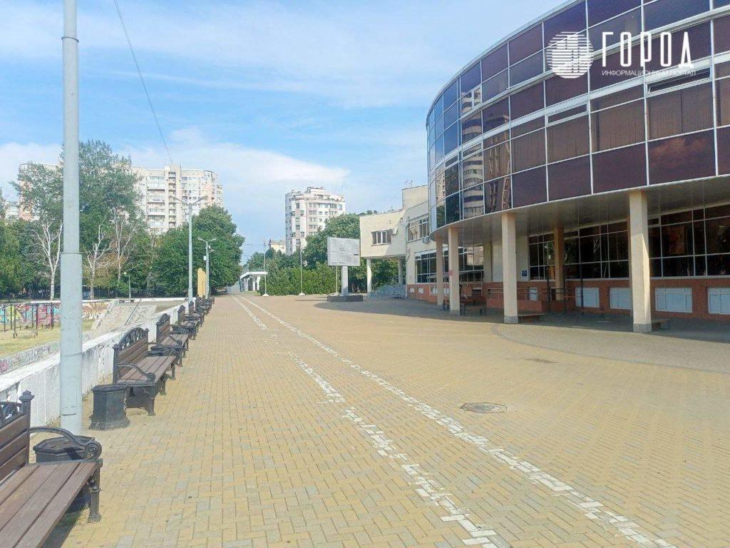 Люди покидают Краснодар в 40-градусную жару: фото пустого города