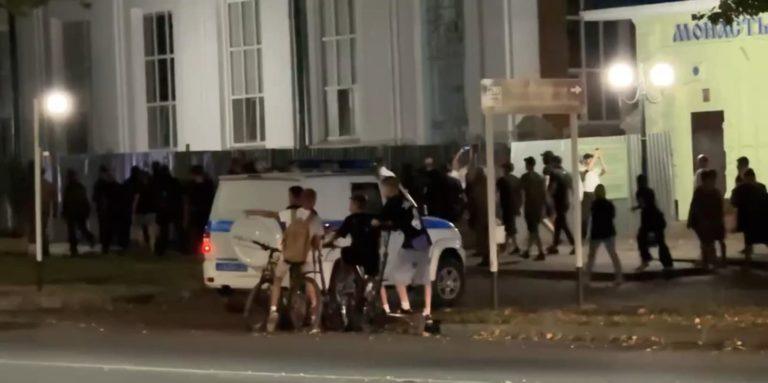 «Русский марш» прошёл в Кореновске после конфликта с мигрантами