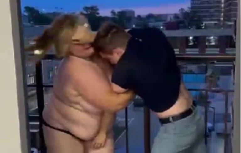 Голая краснодарка напала на оперативника: видео