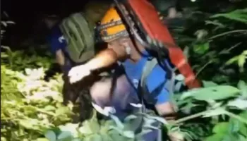 В горах Сочи вторые сутки ищут пропавшего туриста: видео