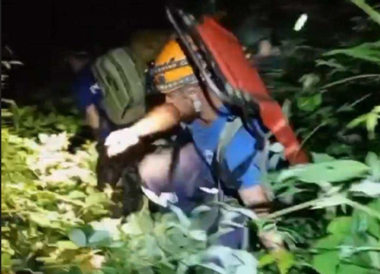 В горах Сочи вторые сутки ищут пропавшего туриста: видео