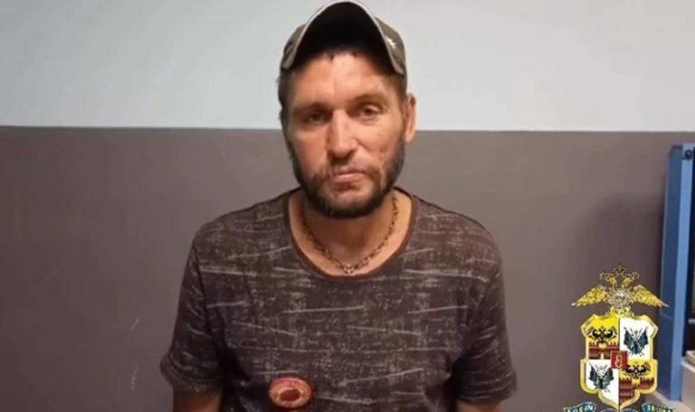 Опасный уголовник искупался голым в фонтане Краснодара