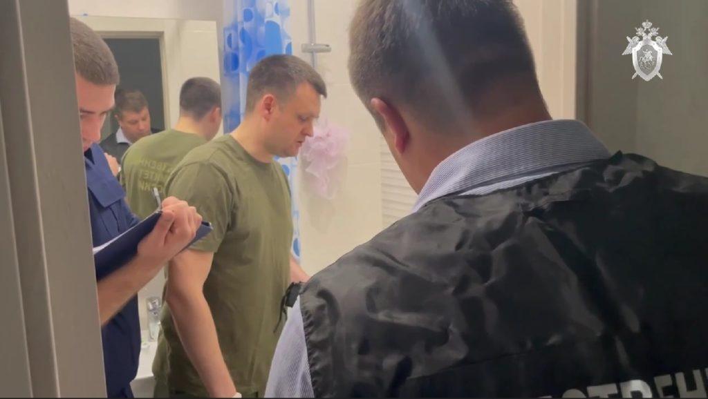 Краснодарка убила двухлетнюю дочь. Криминалисты СК осматривают место преступления