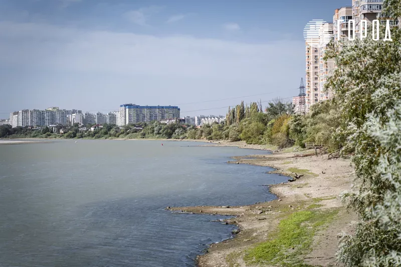 Единая набережная от Юбилейного до Тургеневского моста в Краснодаре должна начаться с работ по берегоукреплению.