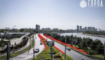 В центре Краснодара перекопали газоны Кубанской набережной