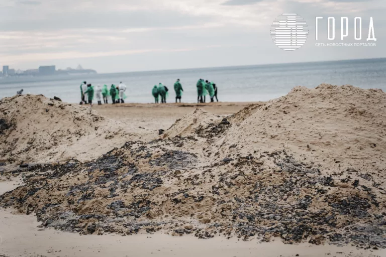 Замазученный песок возвращают в Краснодарский край из Ростовской области