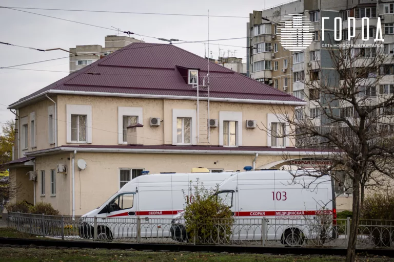 В Краснодаре нашли без сознания 4 отравившихся школьниц