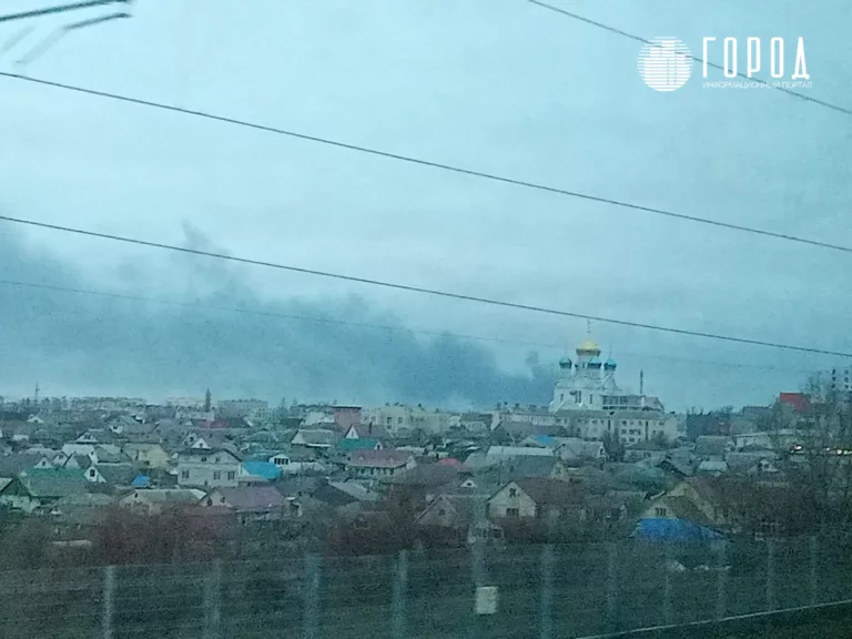 Краснодарец показал продолжающийся 4-й день пожар нефтебазы в Лисках