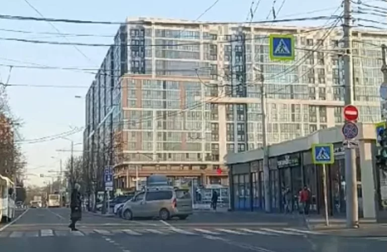 В Краснодаре БПЛА упал в ЖК «Центральный»