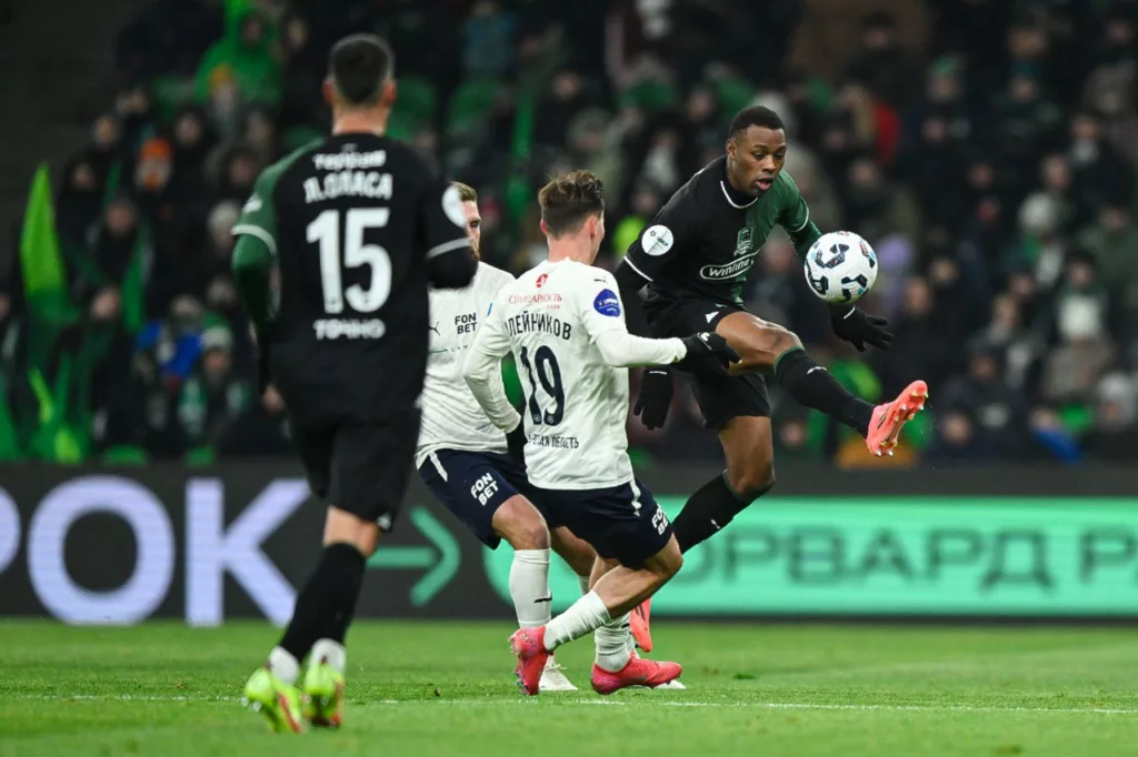 Игра Краснодара с Крыльями Советов 10