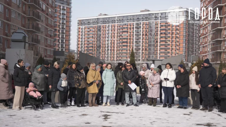 «Мы устали болеть»: краснодарцы годами замерзают без тепла в ЖК «Самолёт»
