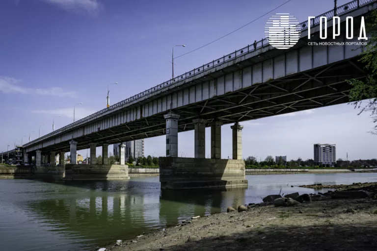 Тургеневский мост отремонтирует компания депутата из Новороссийска