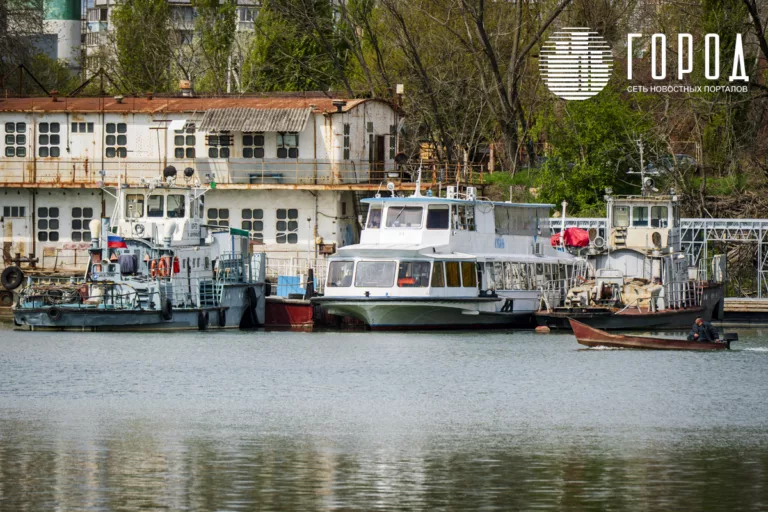 Кубанское пароходство сдало легендарные суда Краснодара на металлолом