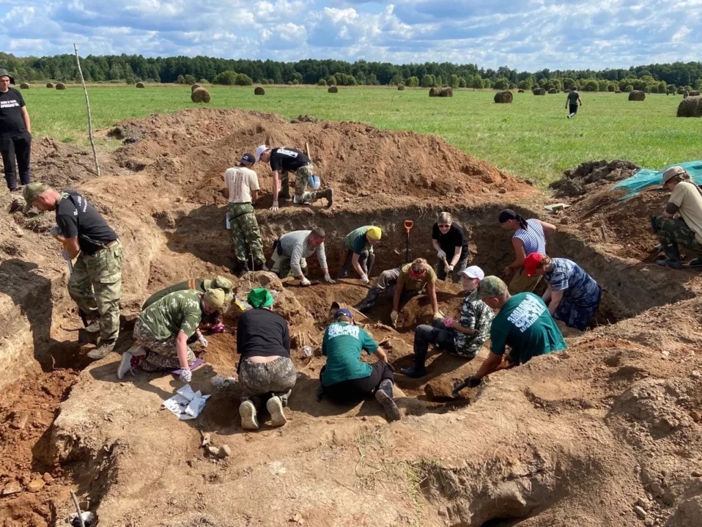 Работа Вахты Памяти