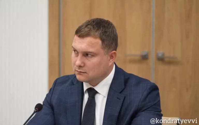 Губернатор переложил ответственность за провал стройки соцобъектов на своего заместителя Александра Нестеренко