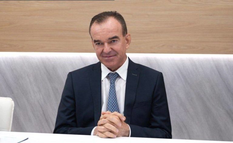 Один газом и культурой, другой бизнесом и арабами: как пиарятся губернаторы Кондратьев и Первышов на ПМЭФ