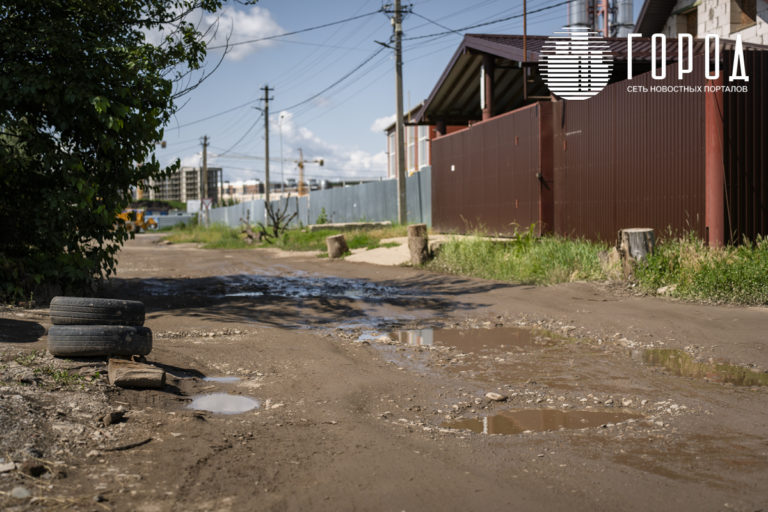 Ямы, колдобины и грязь: какими дорогами мэрия Краснодара рекомендовала объезжать Западный обход