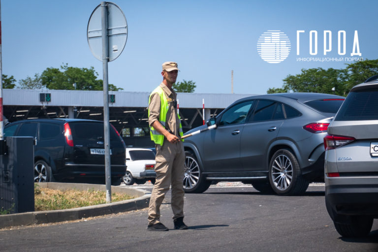 Обстановка на Крымском мосту: фотографии