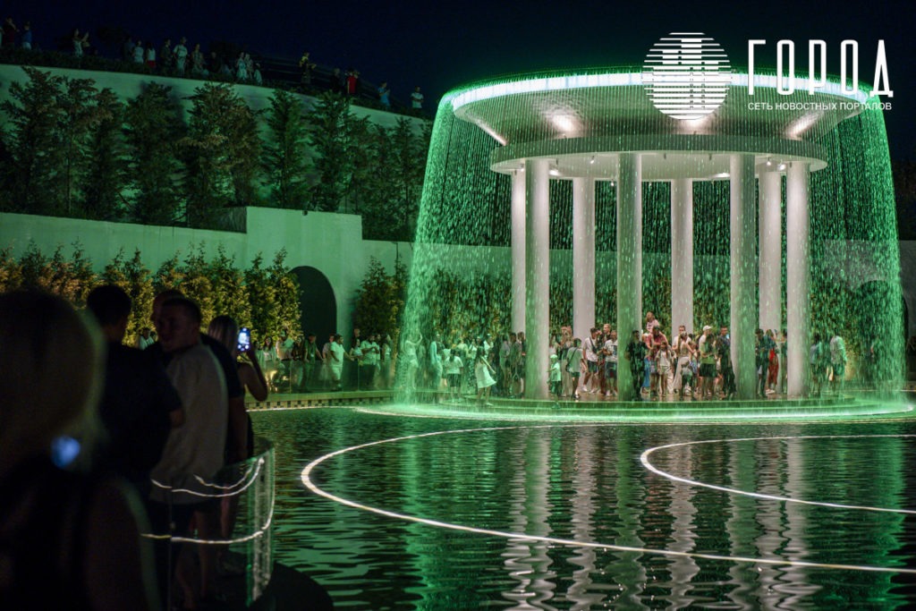 Парк Облаков - Озеро с ротондой-3300