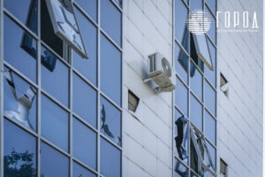 "Сити-Центр" после атаки дронов в Краснодаре 100