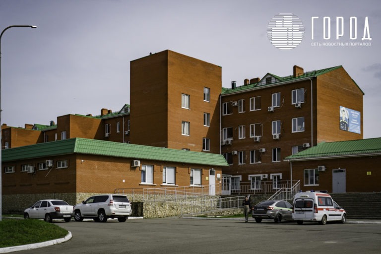 В поликлинике Яблоновского два дня отказывали пациентке со сломанной ногой в наложении гипса