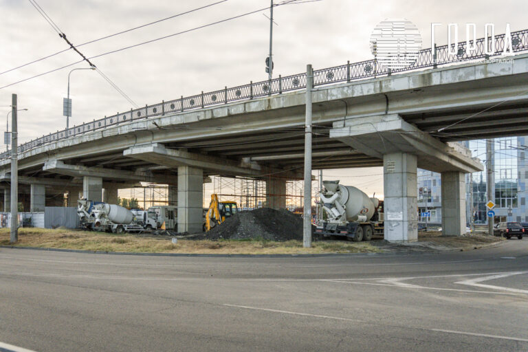 В Краснодаре близится к завершению первый этап ремонта Тургеневского моста