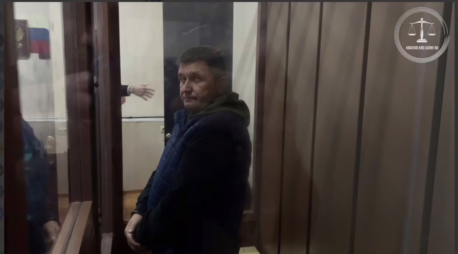 Александру Власову продлят арест