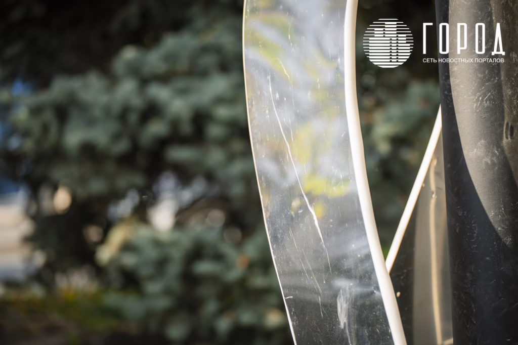 Галицкий украшает улицу Красную к 2026 Новому году 