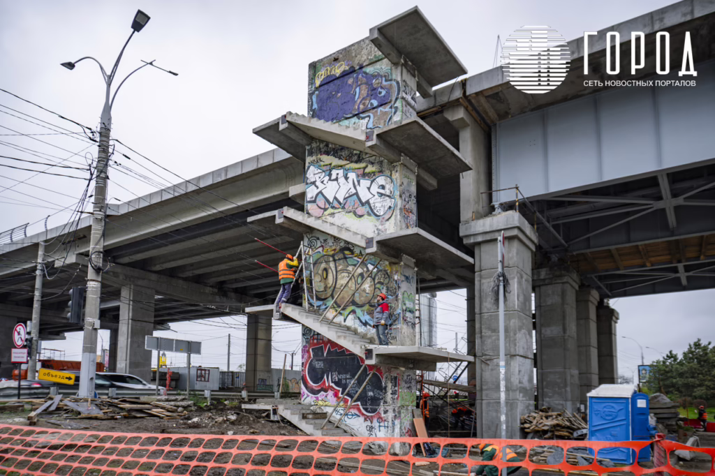Демонтаж подъёма Тургеневского моста