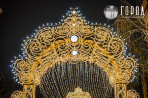 Как Галицкий второй год подряд украсил улицу Красную в Краснодаре (12)