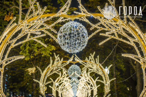 Как Галицкий второй год подряд украсил улицу Красную в Краснодаре (6)