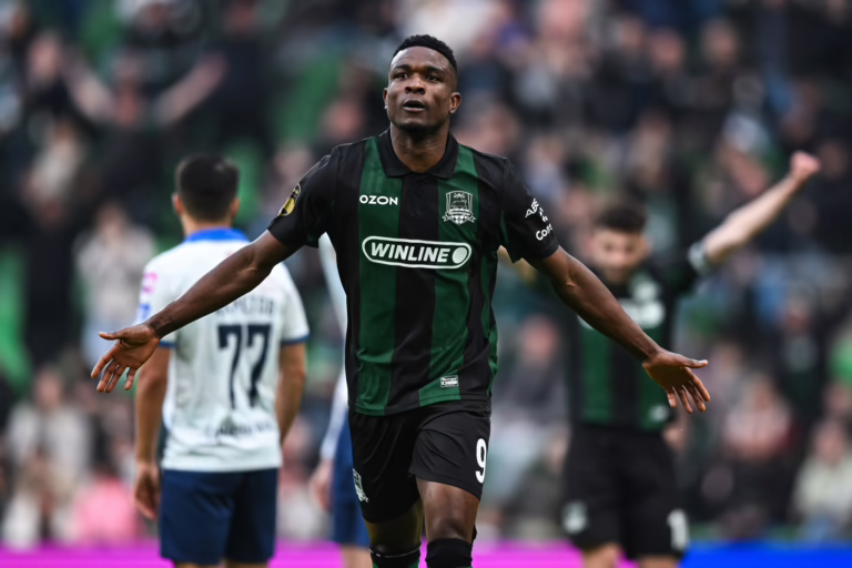 «Краснодар» разгромил «Крылья Советов» и закрепил лидерство в РПЛ