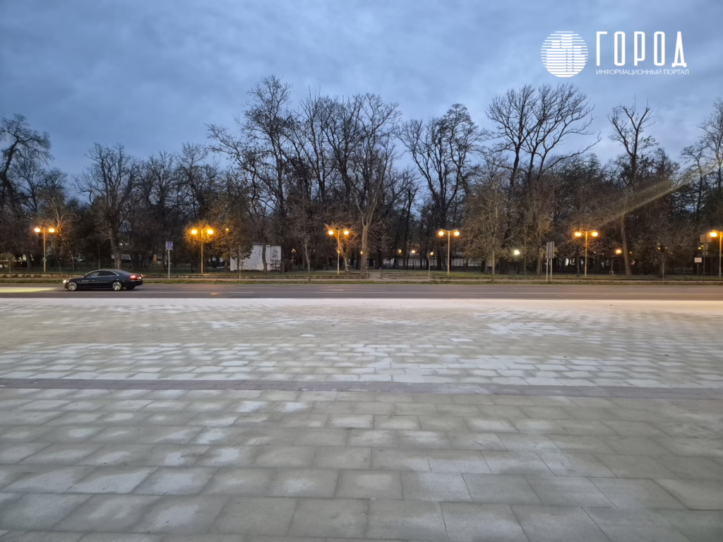 Плитка напротив Горсада Краснодара