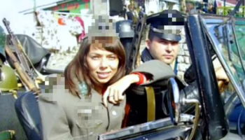 Сотрудница ФНС и судья в форме